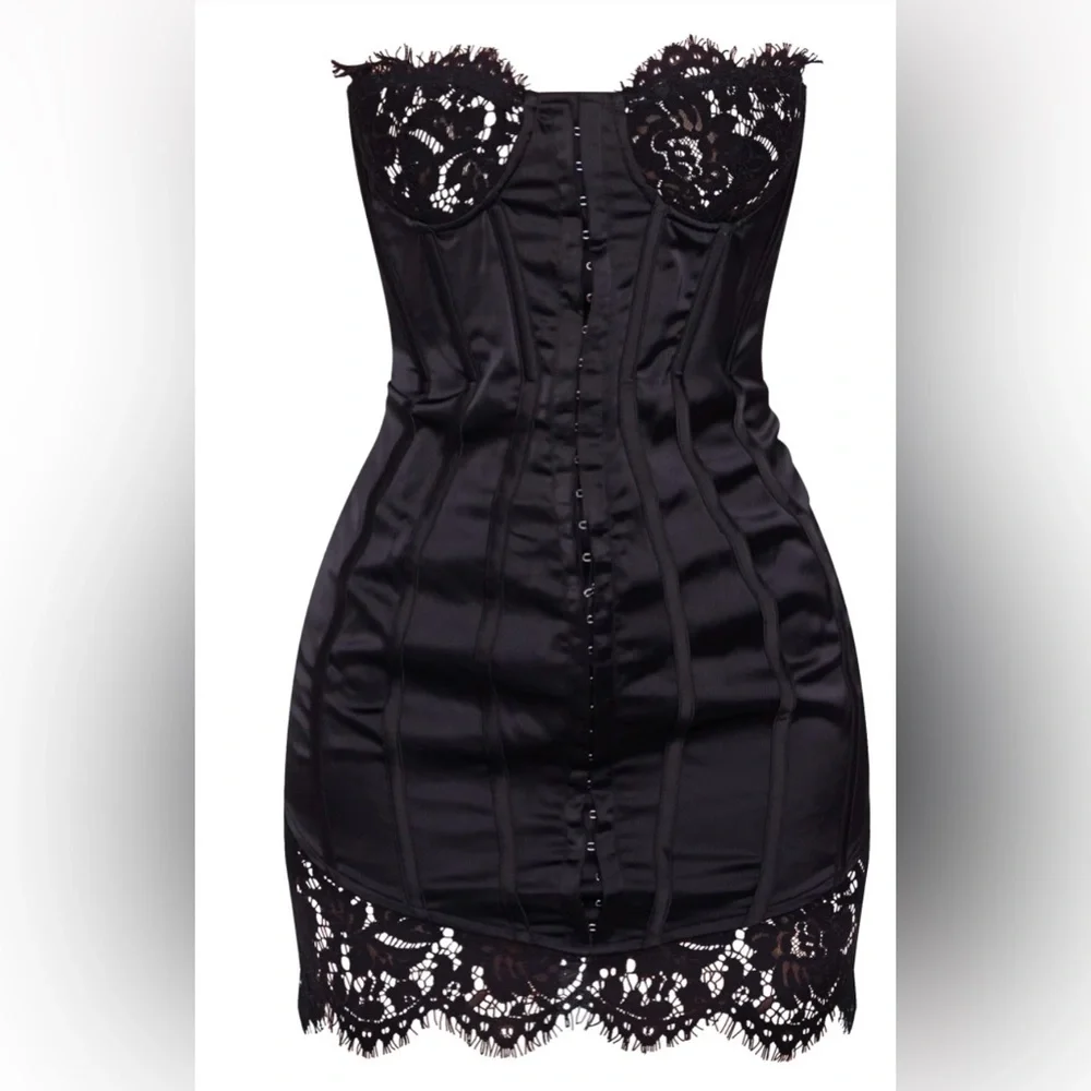 Pretty Little Things Black Lace Lingerie/Dress Size 8 but fits like a 10 - Picture 3 of 4